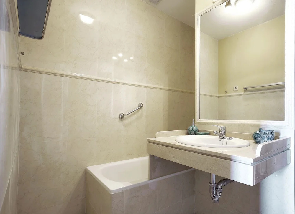 Wonderful 3 Bd Apartm in Prime Location. Plaza Mayor