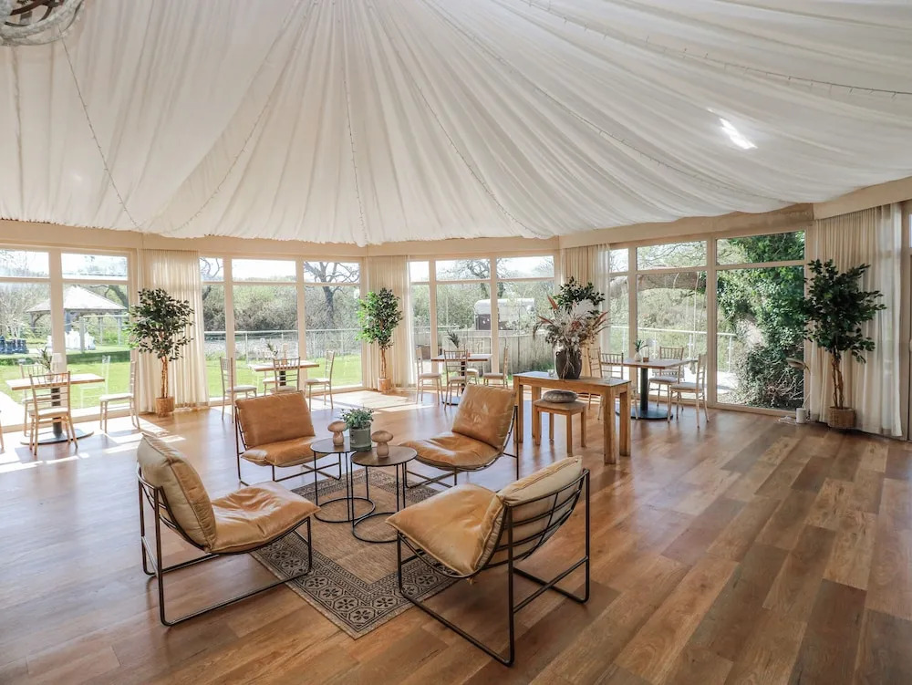 Willow Apartment - Gower