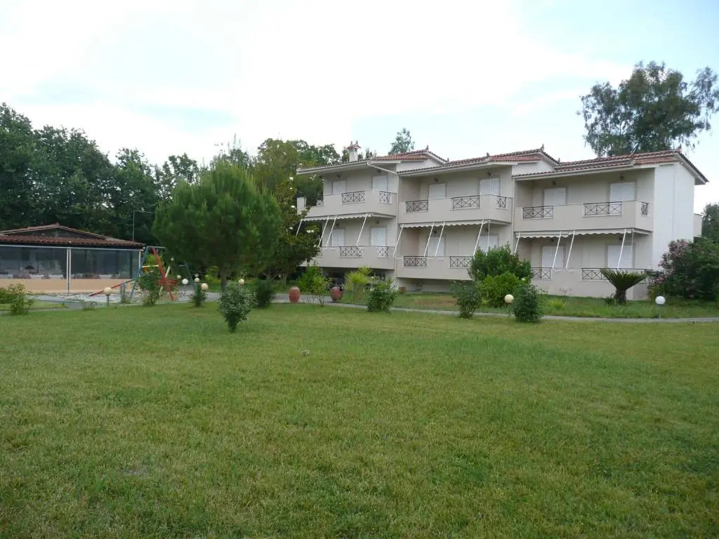 Elia Apartments