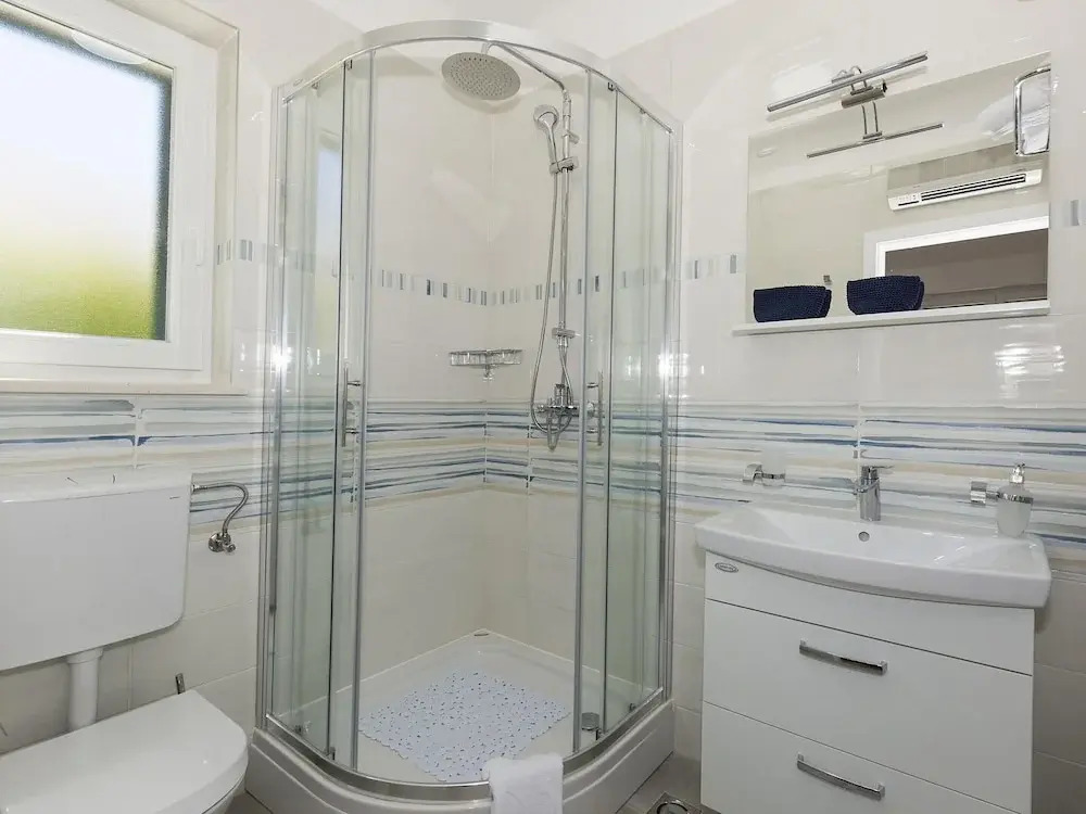 Villa on Brac Island Near Beach & Pool