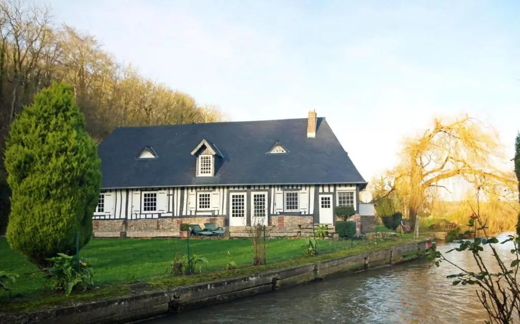 Maison de 3 chambres avec jardin clos et wifi a Vittefleur
