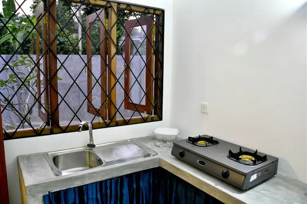 House With one Bedroom in Hikkaduwa, With Wonderful Lake View, Furnish