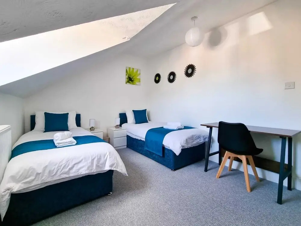Casa Gloucester Service Apartment