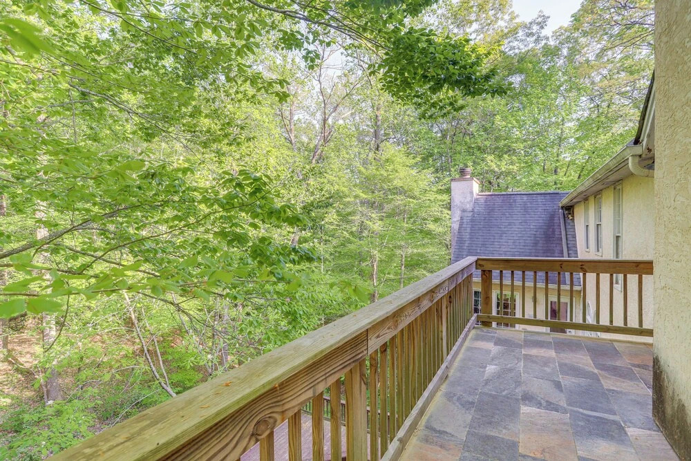 3 Mi to Roswell Riverwalk: Spacious Getaway!