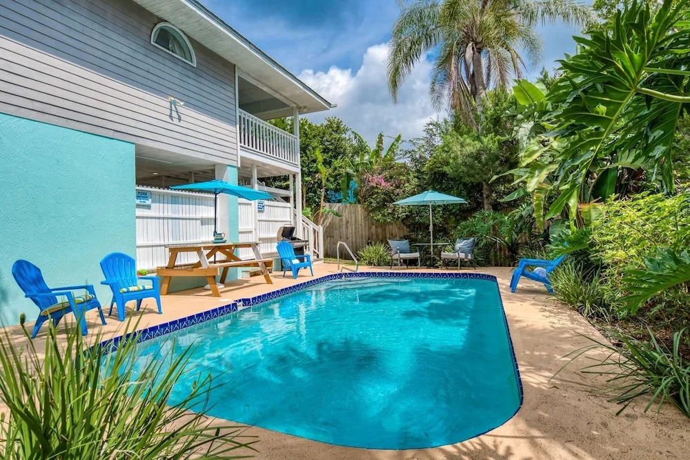 Chiquita Sun House