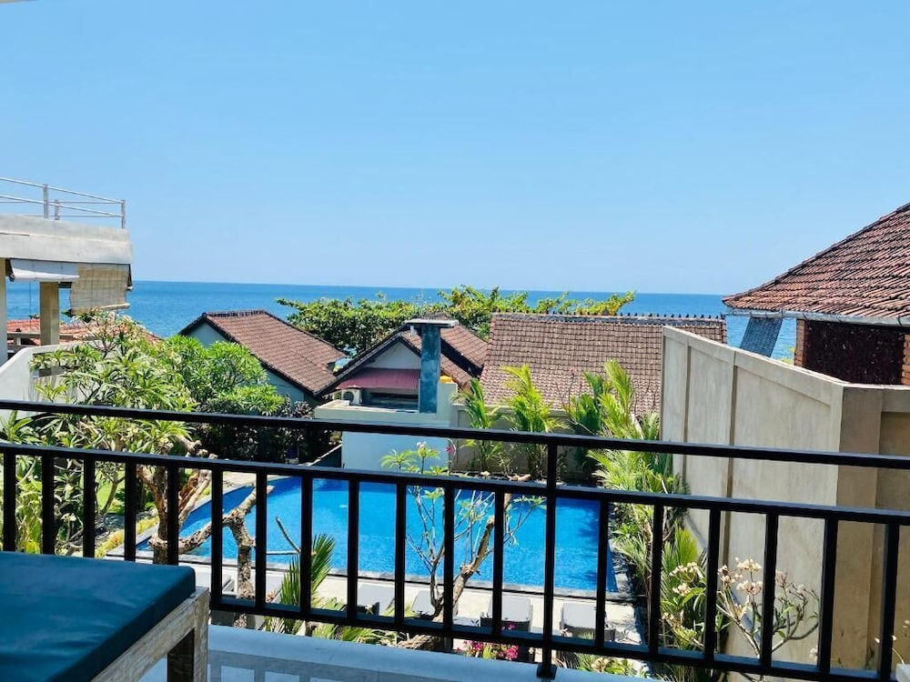 Solaluna Beach Homestay