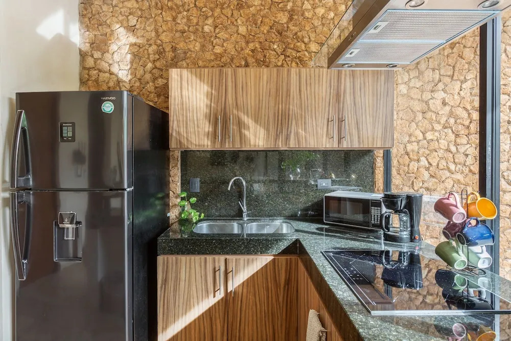 Luxury 2 Bedroom Suite Private Pool TL01