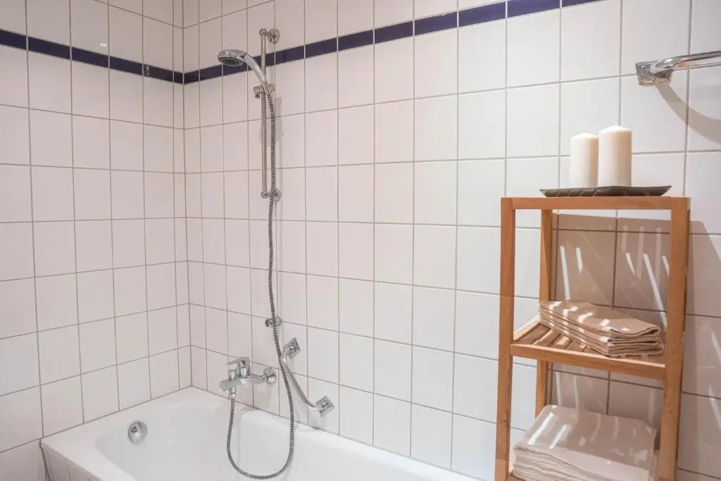 Gemutliche 45m² Wohnung Mit Netflix & Disney+