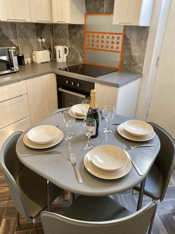 Beulah House & Apartment Family Beach Retreat