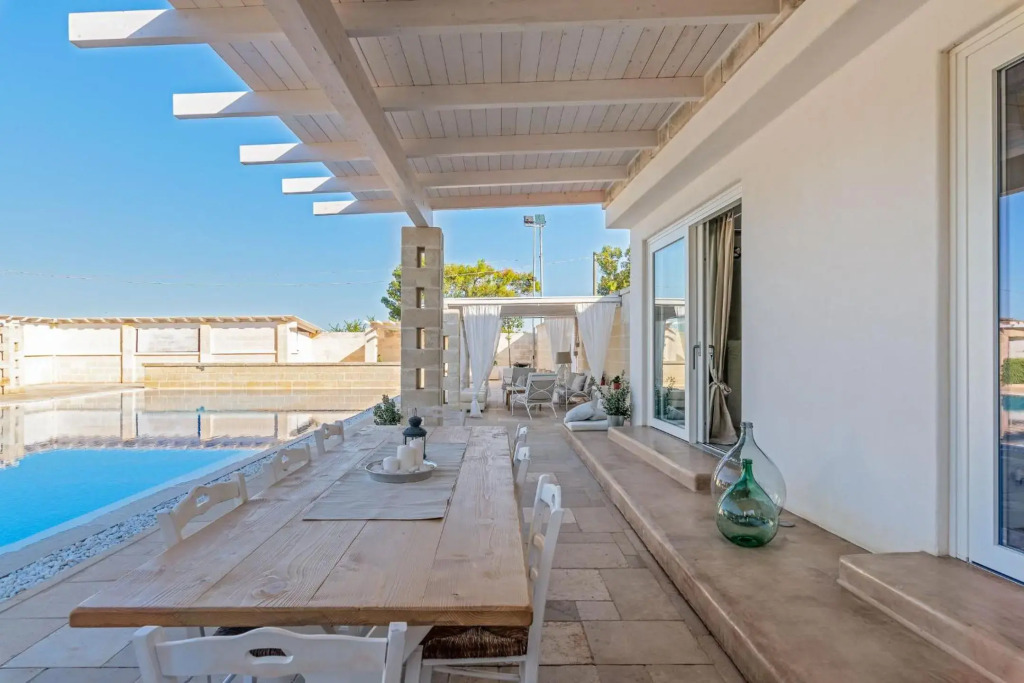 Villa Niraclò by Raro Villas