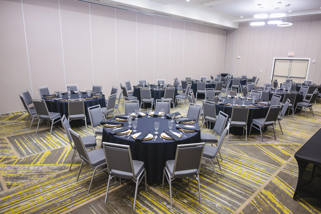 Holiday Inn & Suites Houston NW - Vintage Park Area by IHG