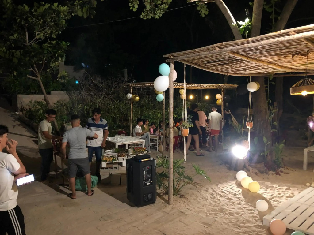 Chons Dock Homestay & House Lease - Outdoor Pool & Chill Vibes