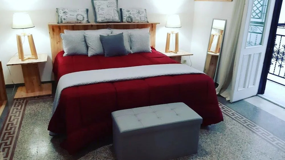 B&B Charme Centre-Ville Art & Lit Rooms