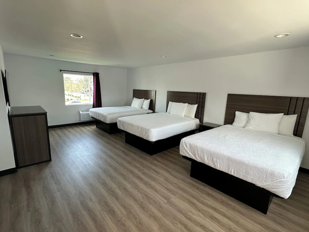 Hyland Inn Van Nuys