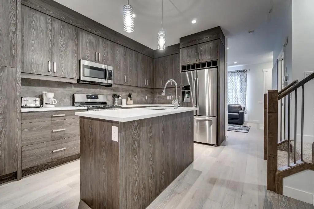 Three-Bedroom House with Walk-in Closet #29 Sunalta Downtown