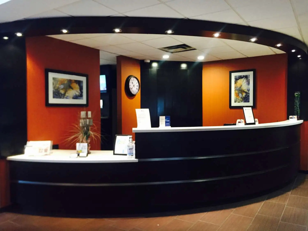 Hotel dLins Ontario Airport