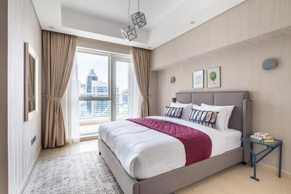 Rich & Vibrant 2BR With Study in Downtown Dubai