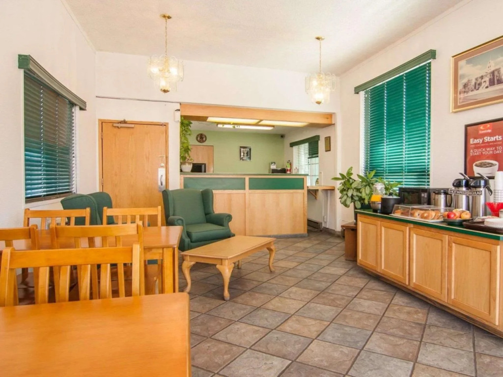 High Desert Inn