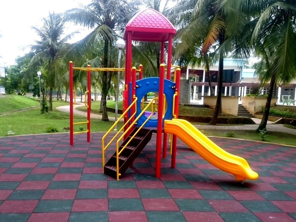 Themed Apartments @ Straits View Villas