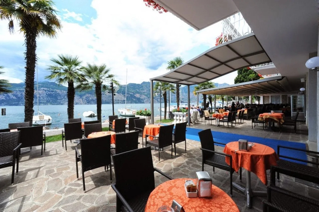 Hotel Excelsior Bay