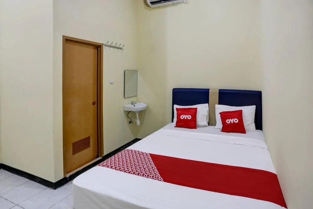 Permata House by OYO Rooms