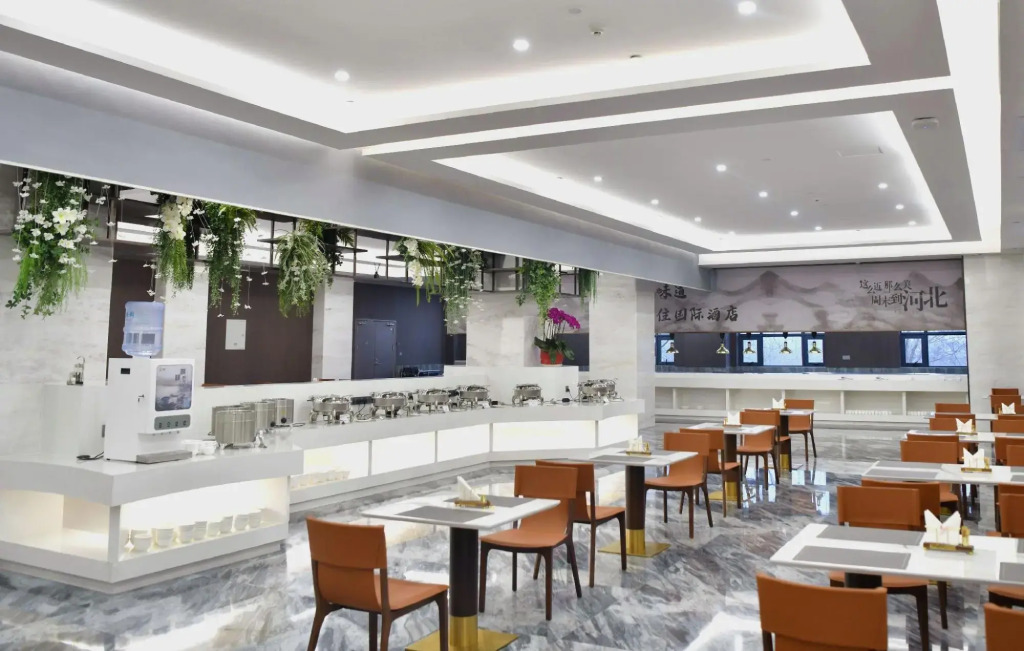 Ding Zhou International Hotel