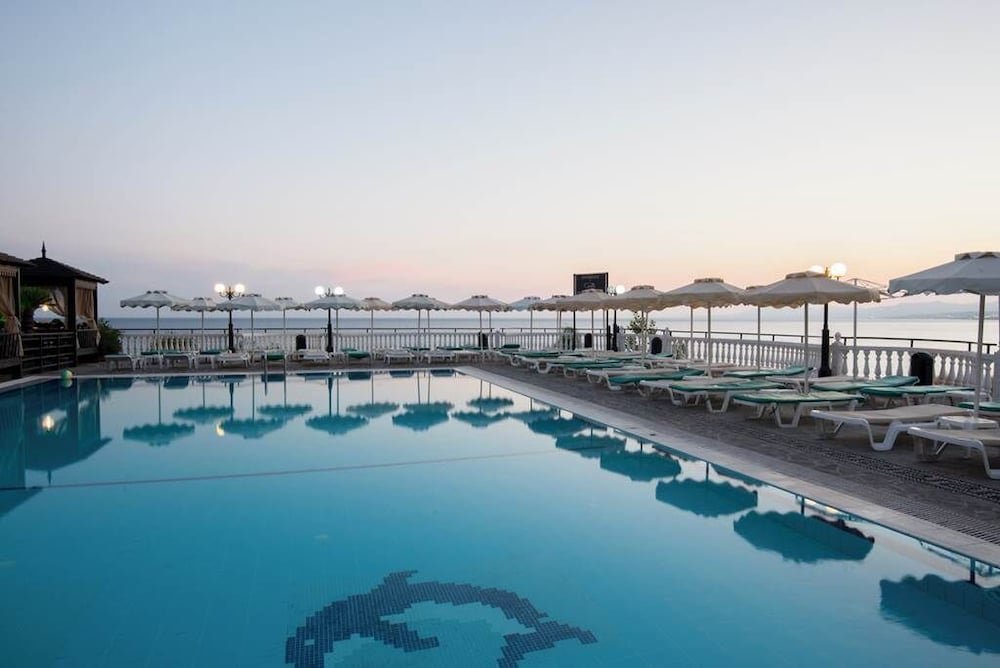 Coralli Beachfront
