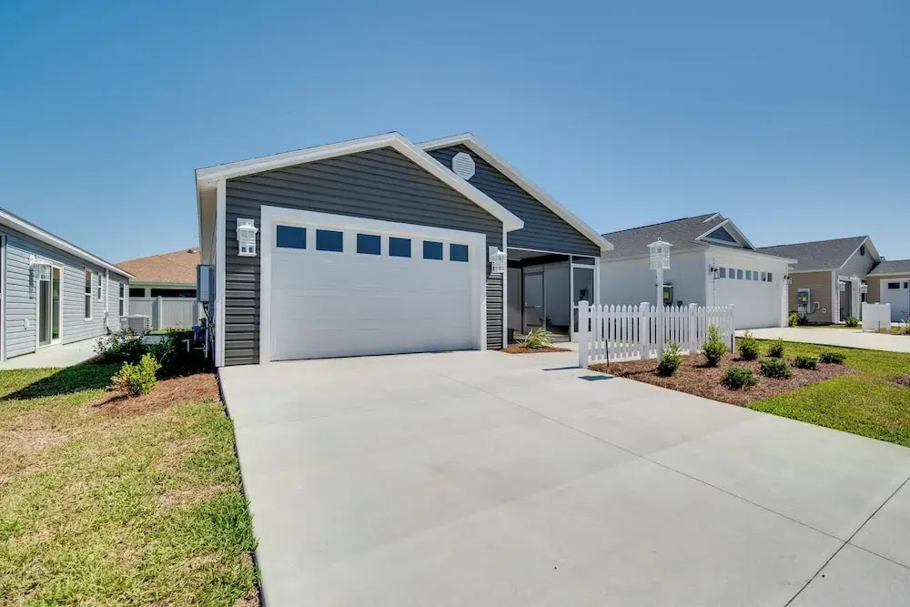 Home in The Villages Near the Newer Town Centers