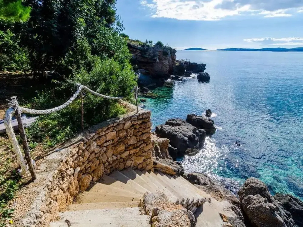 Villa Sea Edge - Three Bedroom Villa with Sea View