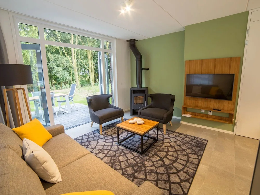 Villa With Dishwasher, 4 km. From Maastricht