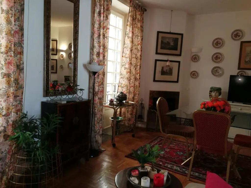 Adele Apartment