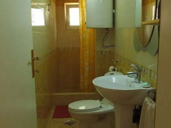 Bache Apartments