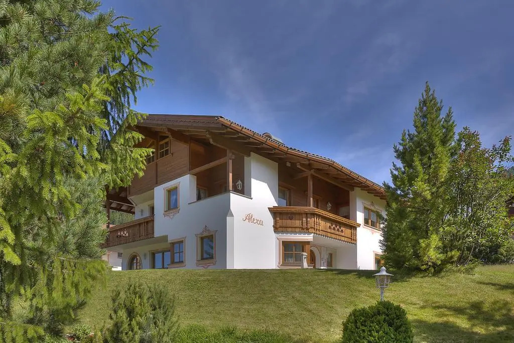 VILLA A elevated alpine living