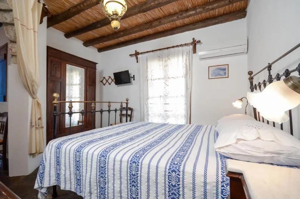 Naxos Filoxenia Hotel