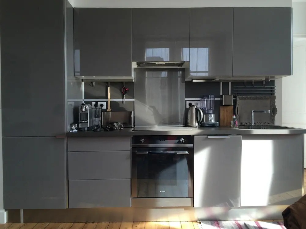 Apartment With one Bedroom in La Rochelle, With Wonderful City View, Furnished Balcony and Wifi - 3 km From the Beach
