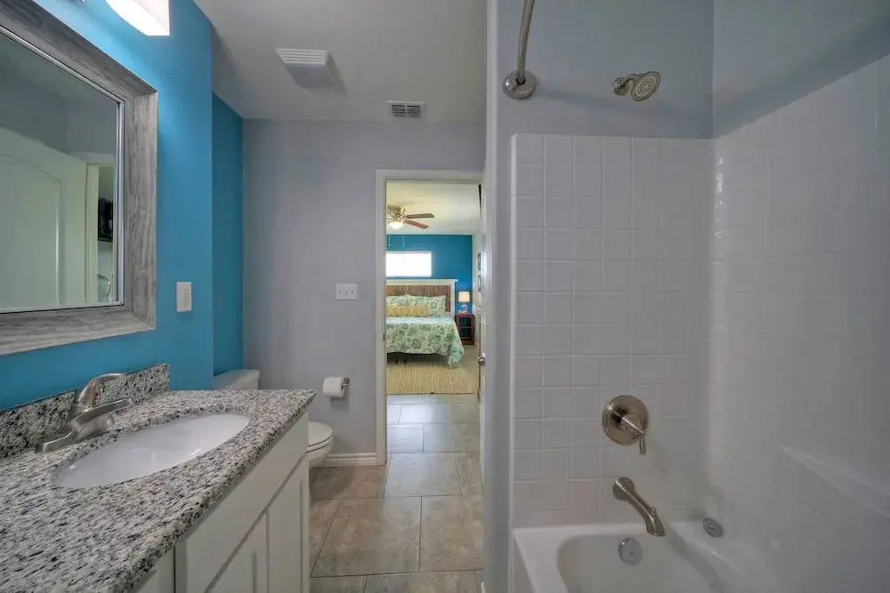 Laid Back Lime by AvantStay | Near Beach w/ Pool, Complimentary Pool Warmer