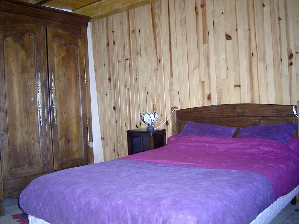 House With 2 Bedrooms in Le Cloître-saint-thégonnec, With Wonderful Ci