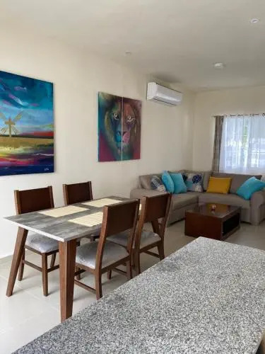 Cozy Family Vacation Home near the beach