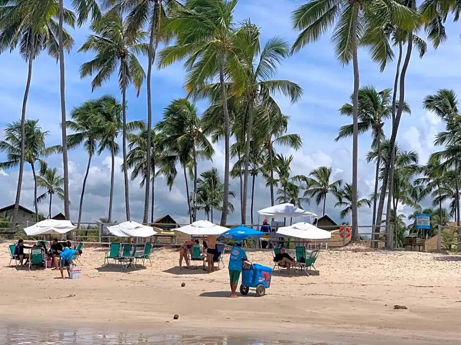 Carneiros Beach Resort