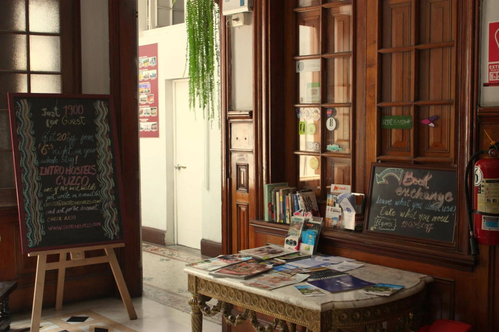 1900 Backpackers Hostel