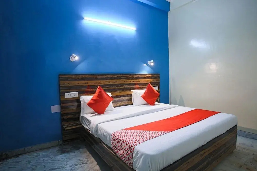 Silver Villa by OYO Rooms