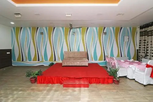 Hotel Parichay by OYO Rooms