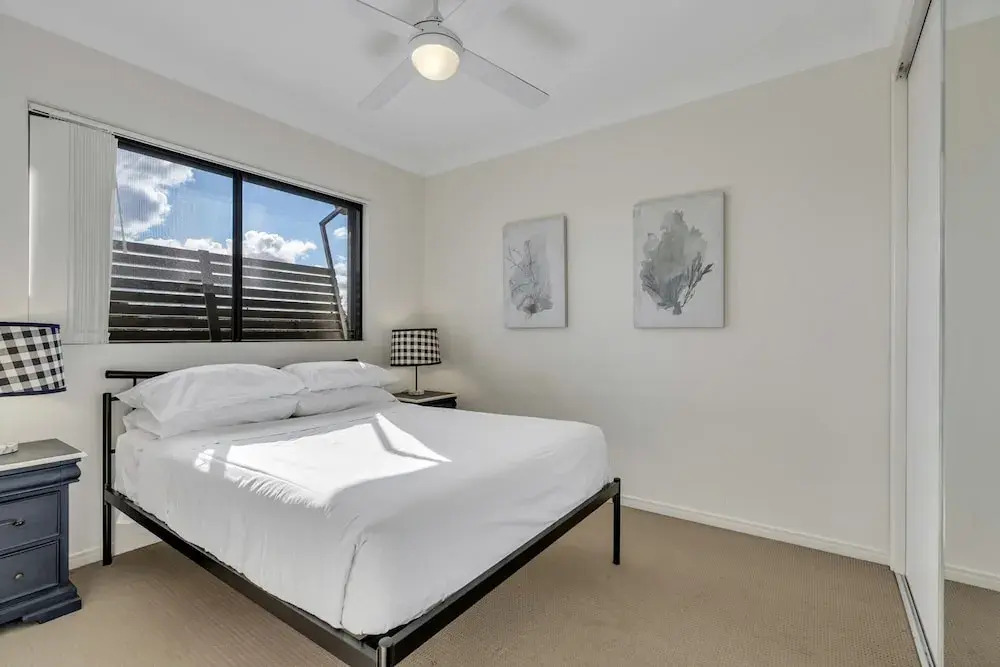 Bright 2-bed With Private Balcony & Serene View