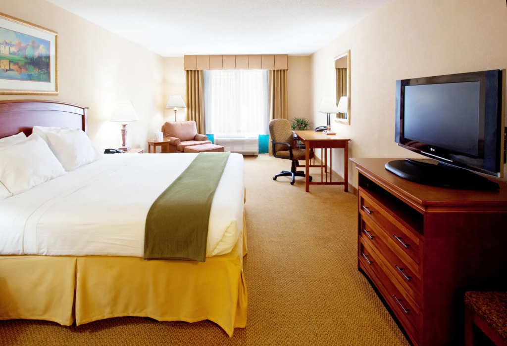 Holiday Inn Express & Suites Florence I-95 & I-20 Civic Ctr by IHG