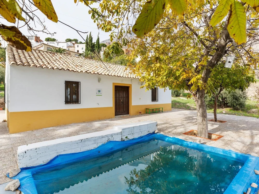 Easy-peasy Cottage in Albanchez de Mágina With Swimming Pool