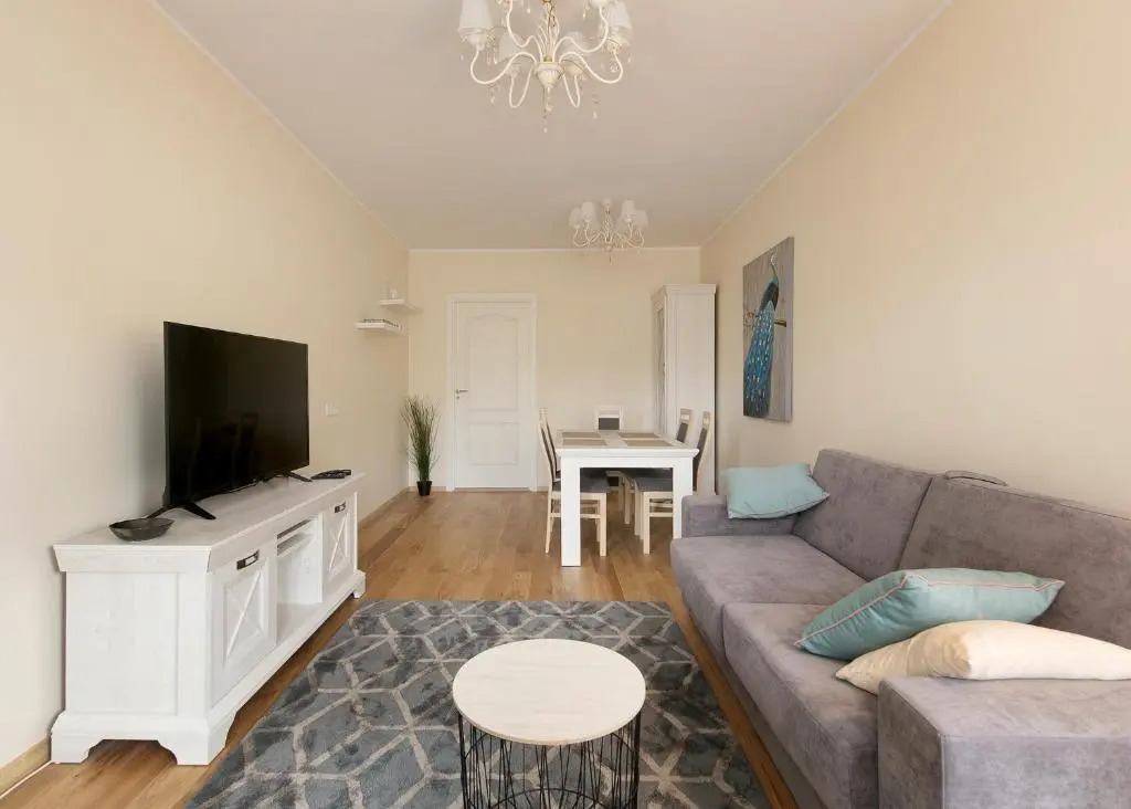 Cozy&Quiet, 5 floor, 800 meters from harbour