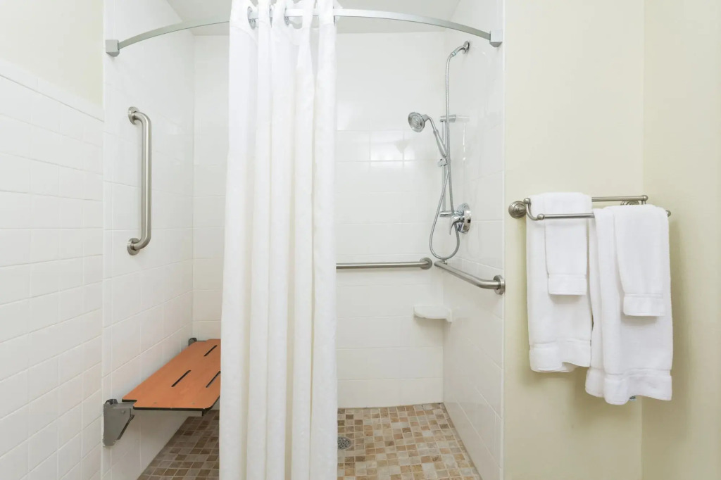 Holiday Inn Express & Suites Moultrie by IHG
