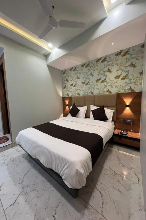 Hotel Moon Light Isanpur Ahmedabad