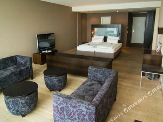 aika seaside living hotel