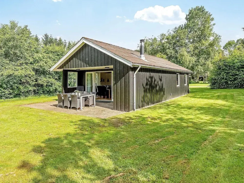 6 person holiday home in Toftlund-By Traum